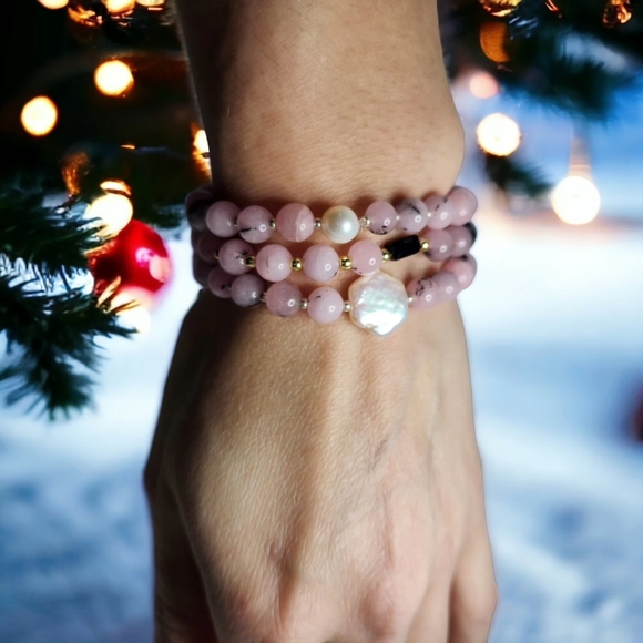 6 mm Pink Opal Freshwater pearl bracelet - Picture 2 of 3